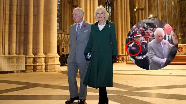 VIDEO: lanzan huevos a rey Carlos III y reina Camila; hay un detenido