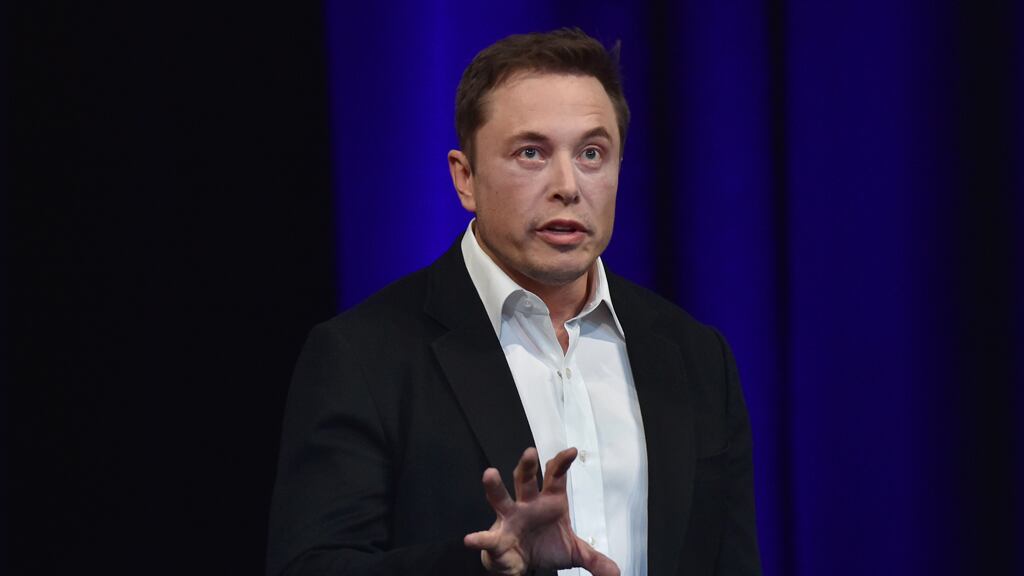 Elon Musk ofrece internet en México con Starlink