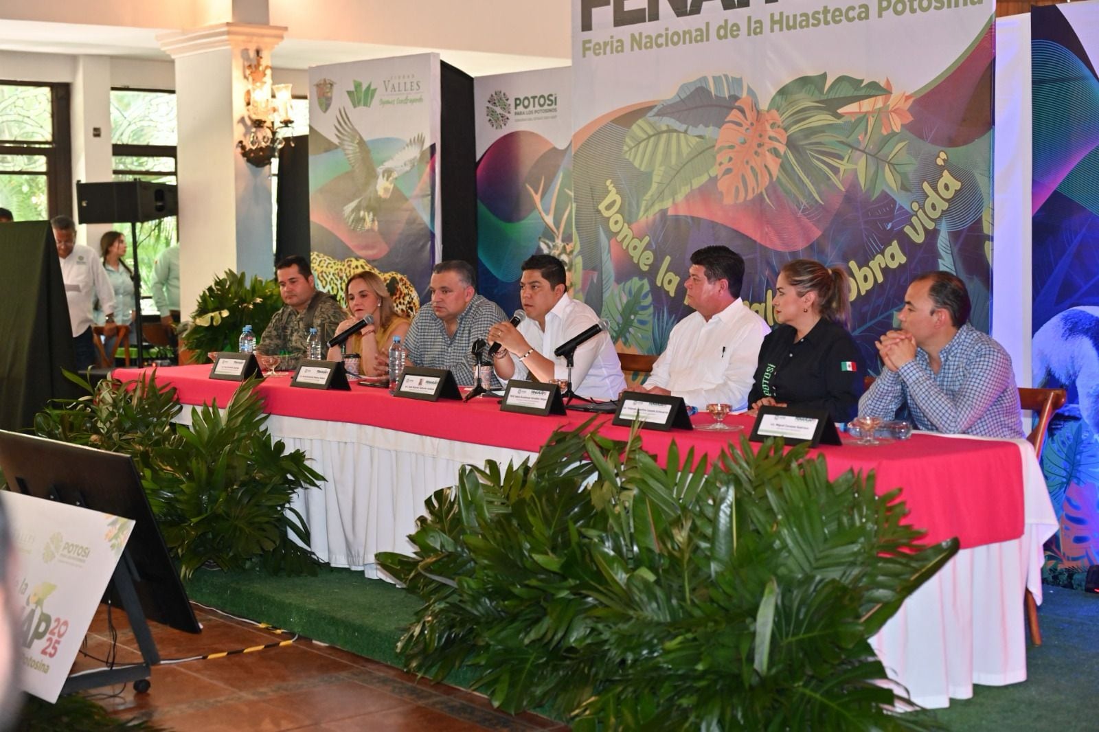 Ricardo Gallardo presenta la Feria Nacional de la Huasteca Potosina 2025