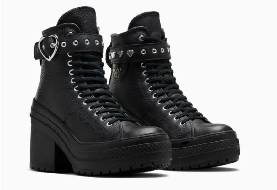 Converse de San Valentín