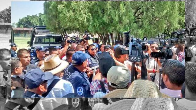 Graco Ramírez y Ruiz Esparza abandonan conmemoración del aniversario luctuoso de Zapata por manifestación