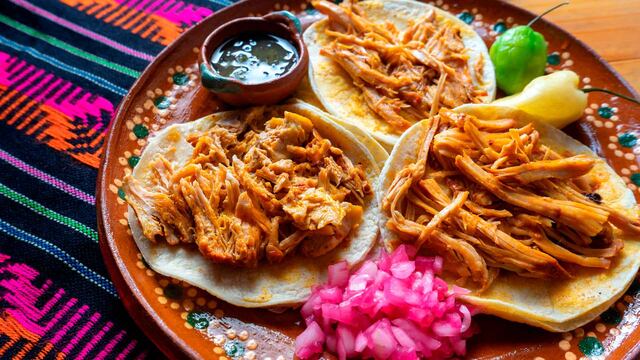 Tacos de cochinita pibil