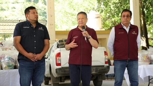 Julio Menchaca atiende emergencia en Hidalgo y anuncia programa de empleo temporal tras desastres