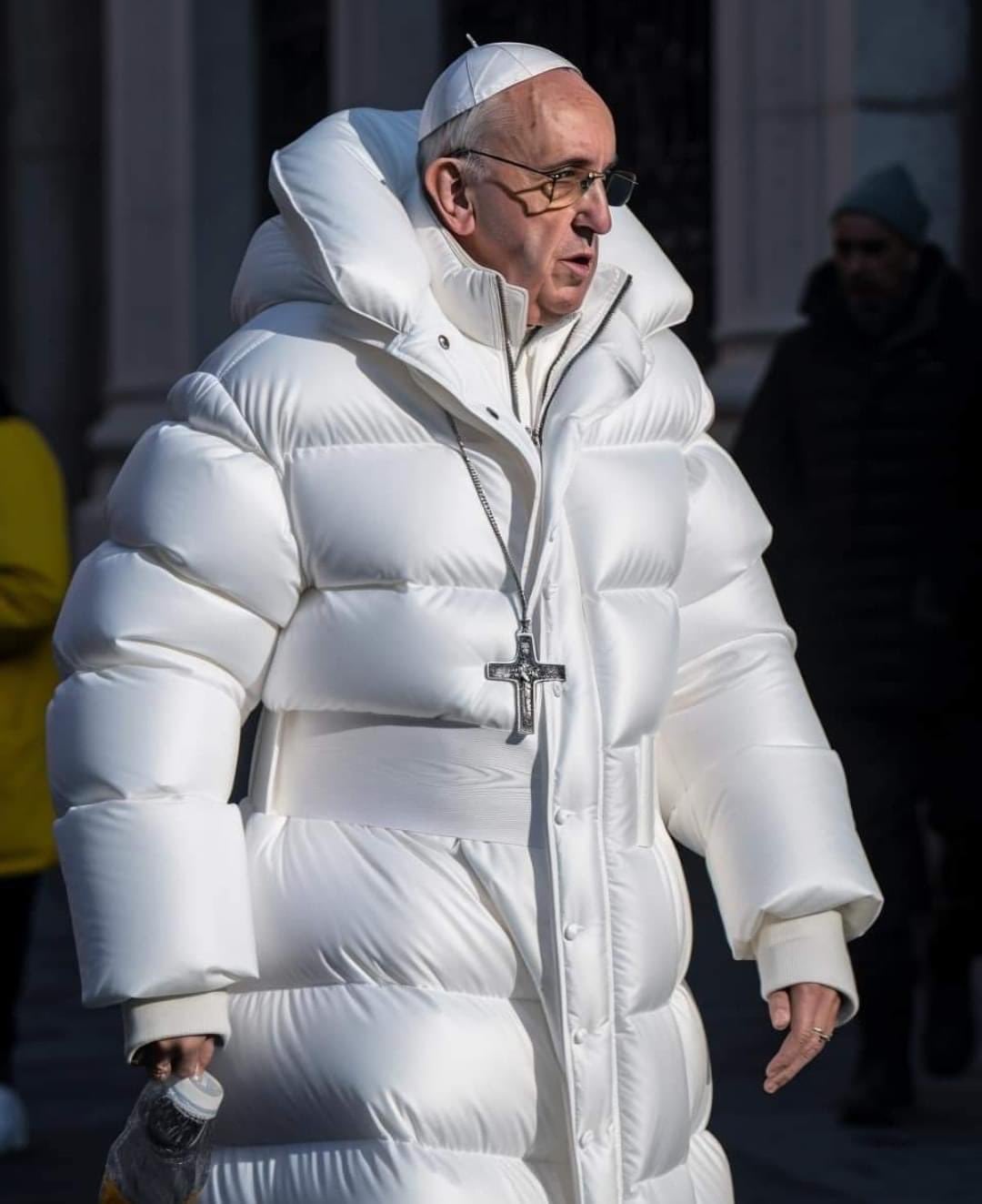Papa Francisco se viste de Prada