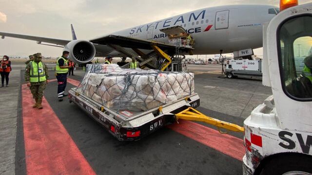 Embarque de vacunas en México