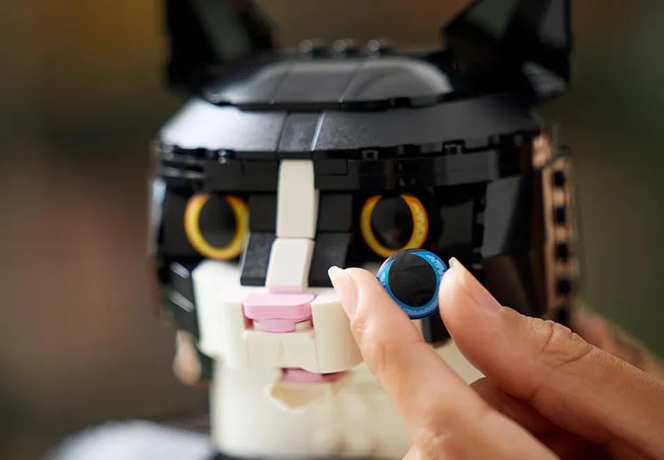 Este es el precio del Set de LEGO de gato tuxedo