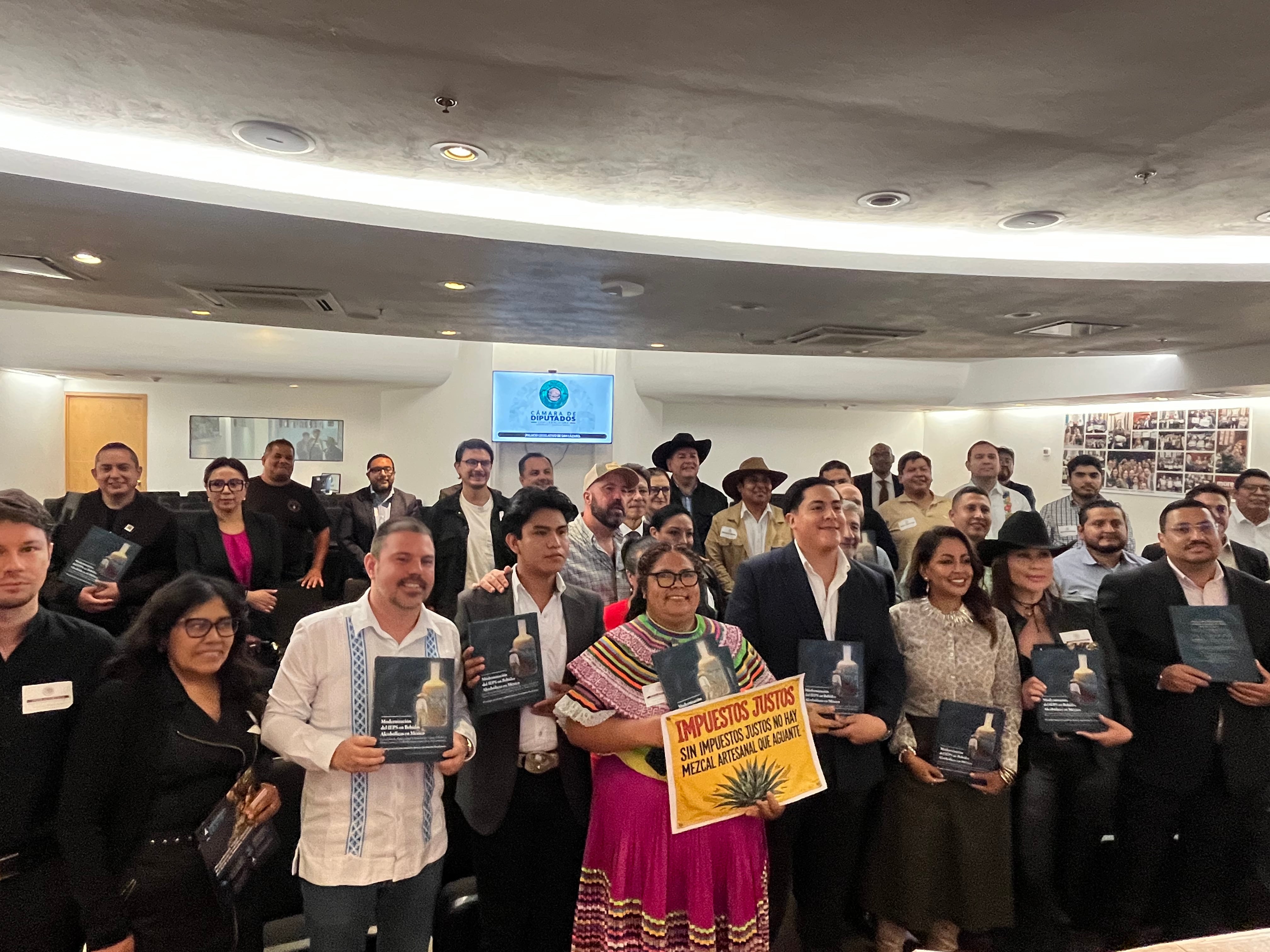 Presentación del libro Modernización del IEPS en Bebidas Alcohólicas en México