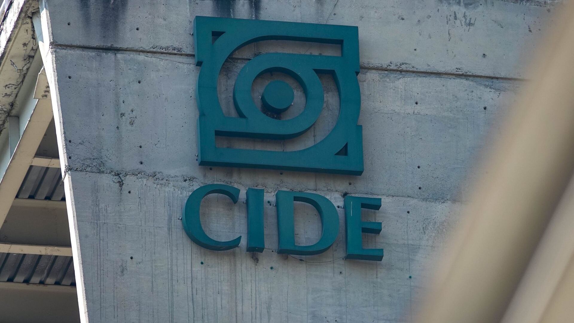 El CIDE como ejemplo de lealtad académica