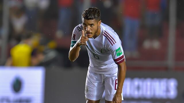 Jonathan dos Santos en un partido del Tri