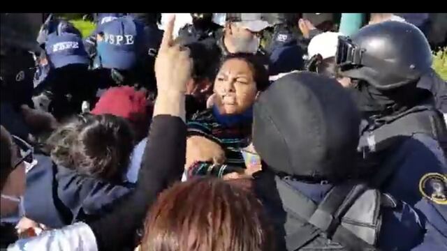 Detención de familiares.