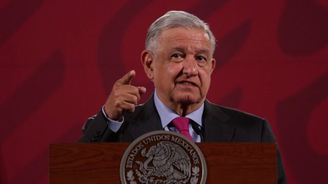 AMLO. Invitaciones.