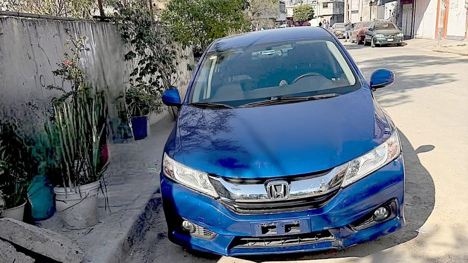 Gaby Gómez Córdoba habría abandonado su hogar y vehículo en Nezahualcóyotl