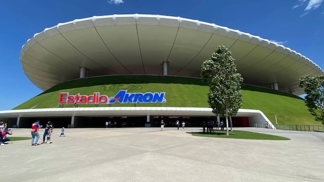 Hallan 456 bolsas cerca del estadio Akron
