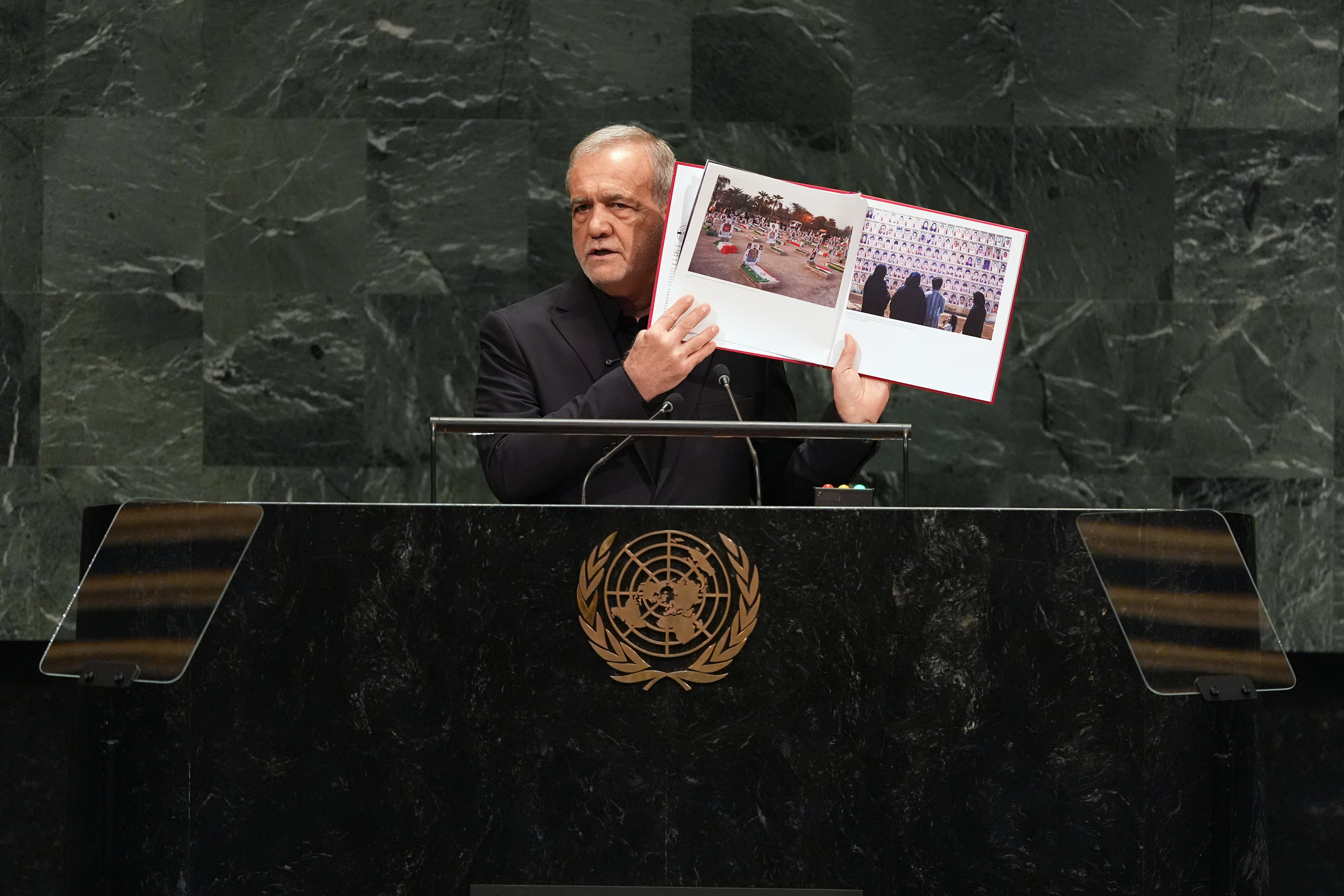 Pezeshkian desafía a Trump y acusa a Estados Unidos de terrorismo en la ONU