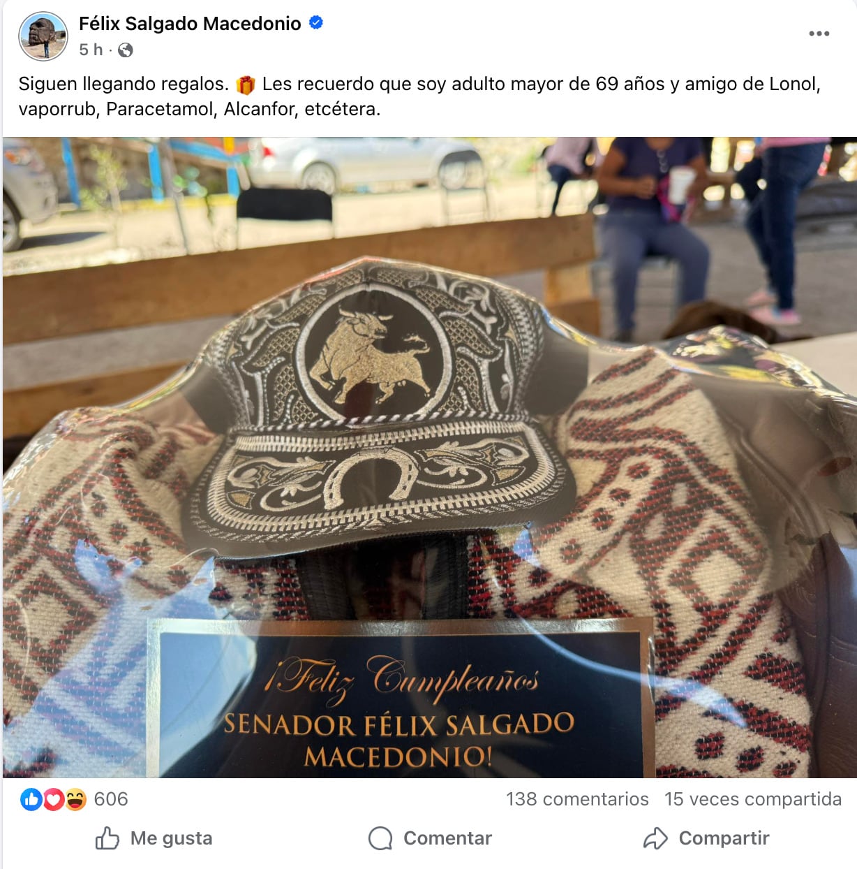 Félix Salgado Macedonio causa polémica por regalo de cumpleaños: una canasta con condones