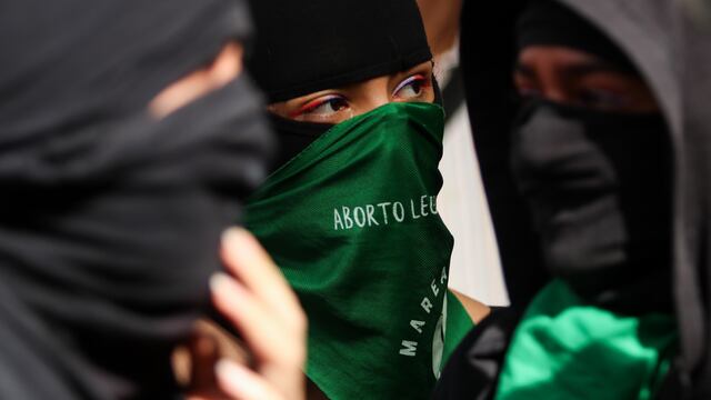 Alumnas de la Facultad de Filosofía en paro.