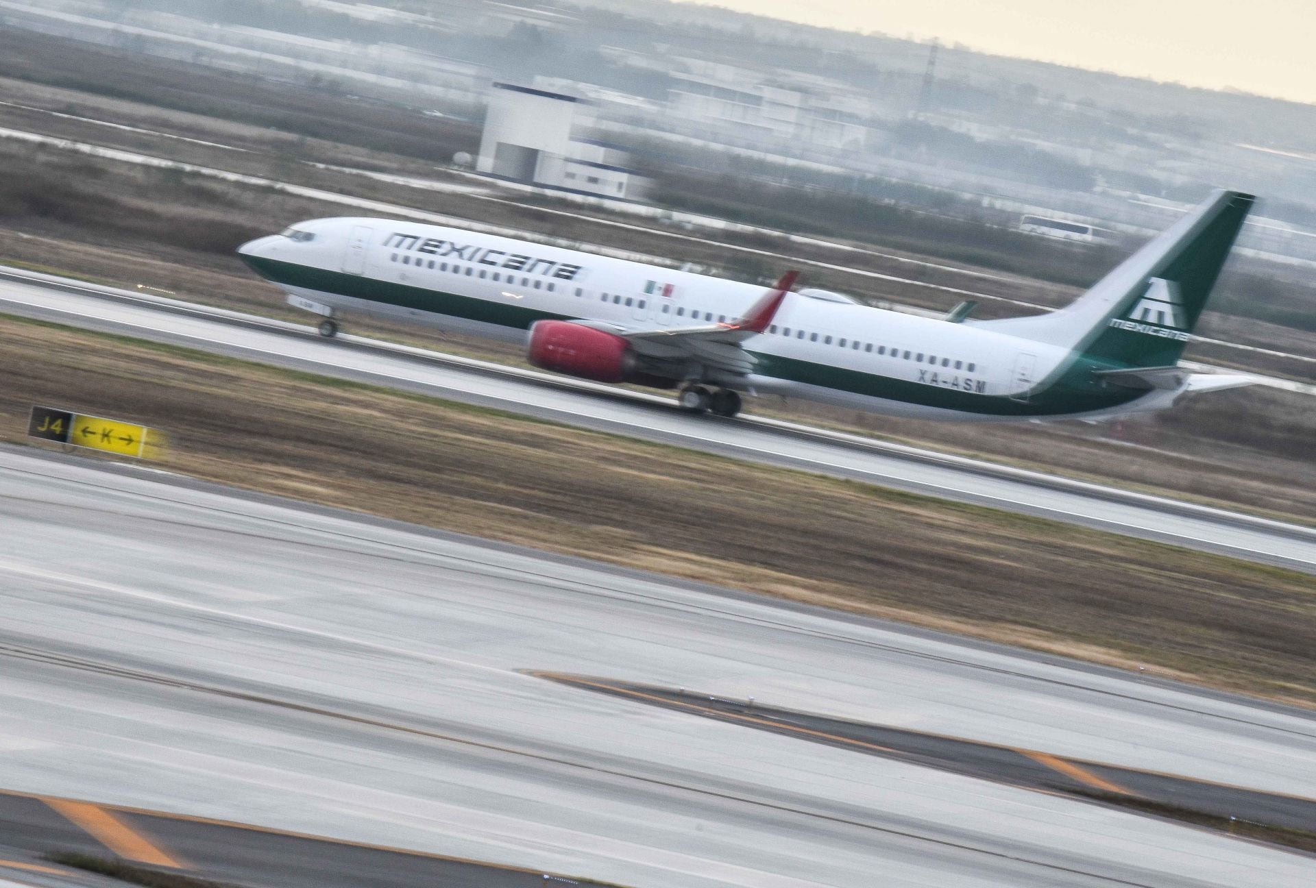 Primer vuelo de reinicio de operaciones de Mexicana de Aviación