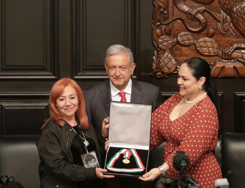 Entregan la Medalla Belisario Domínguez a Rosario Ibarra de Piedra