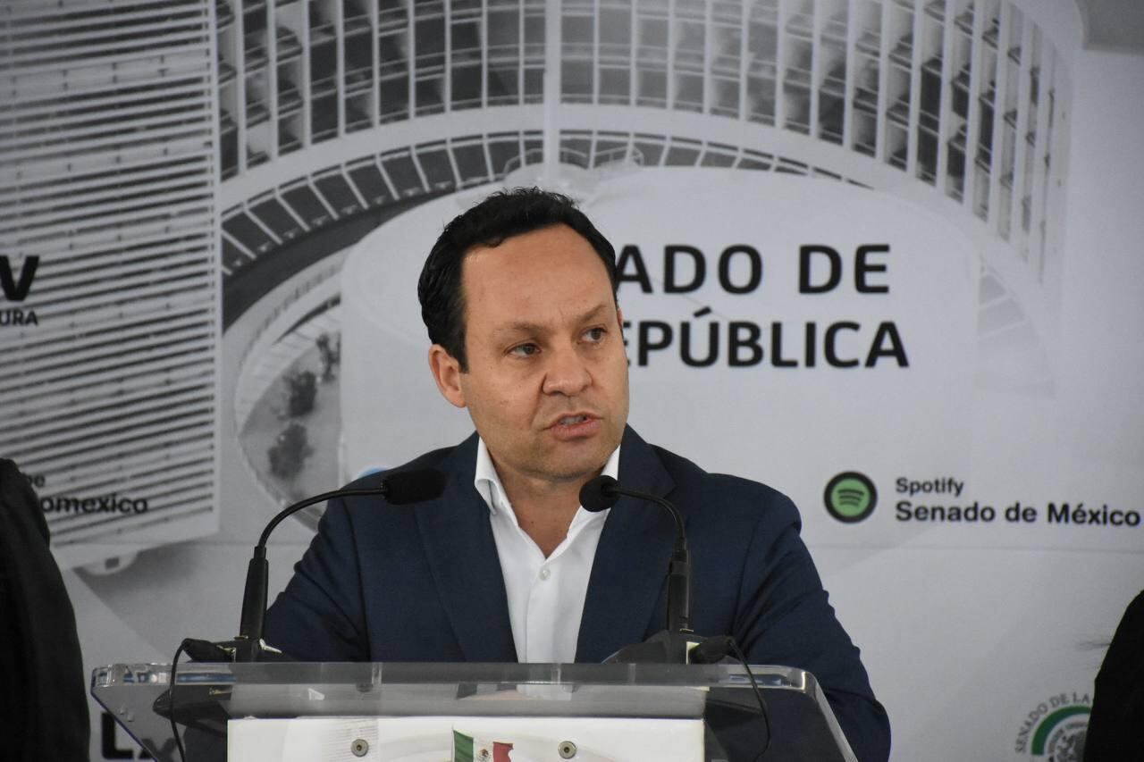 Clemente Castañeda, coordinador de Movimiento Ciudadano en el Senado