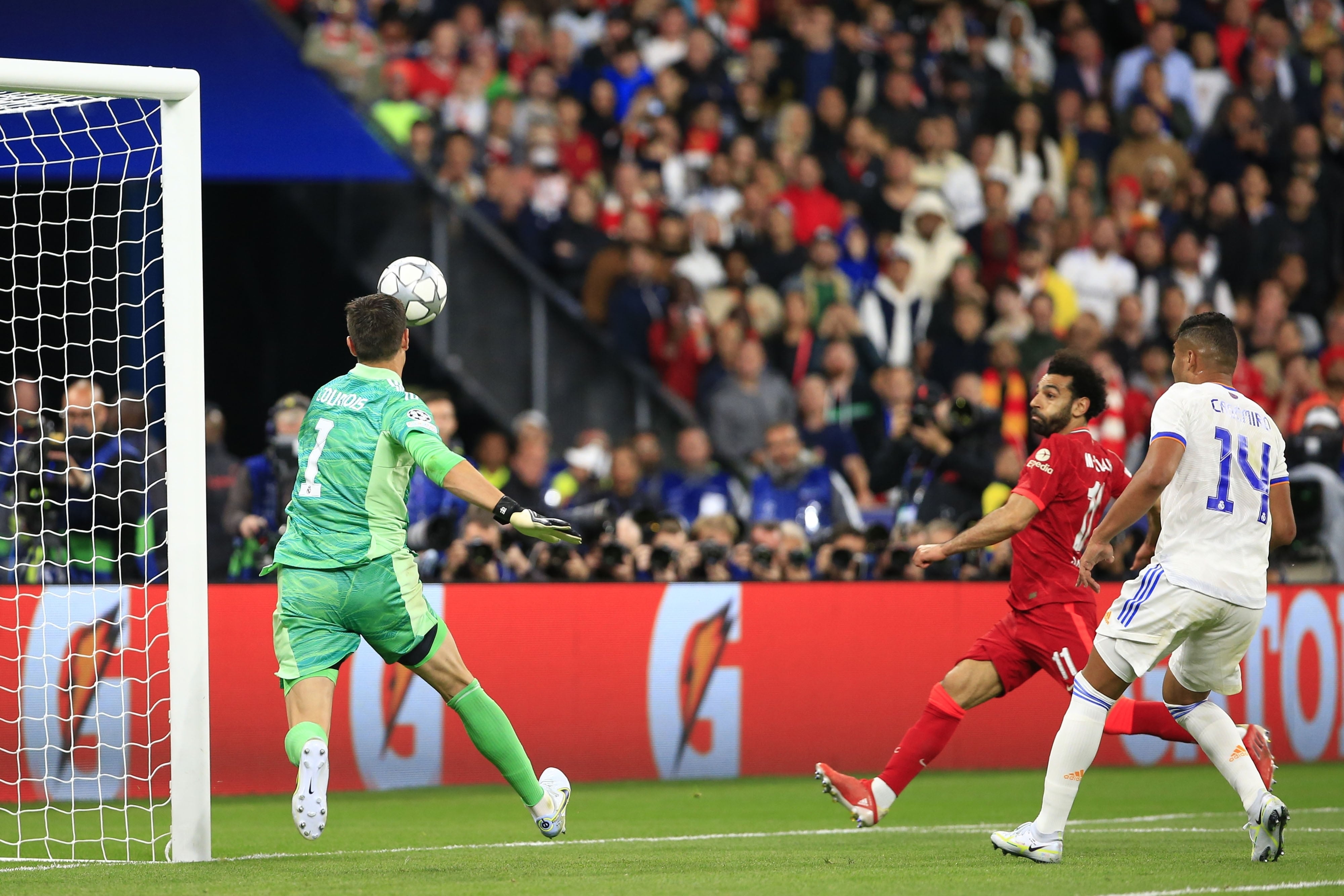 Thibaut Courtois tuvo grandes atajadas.