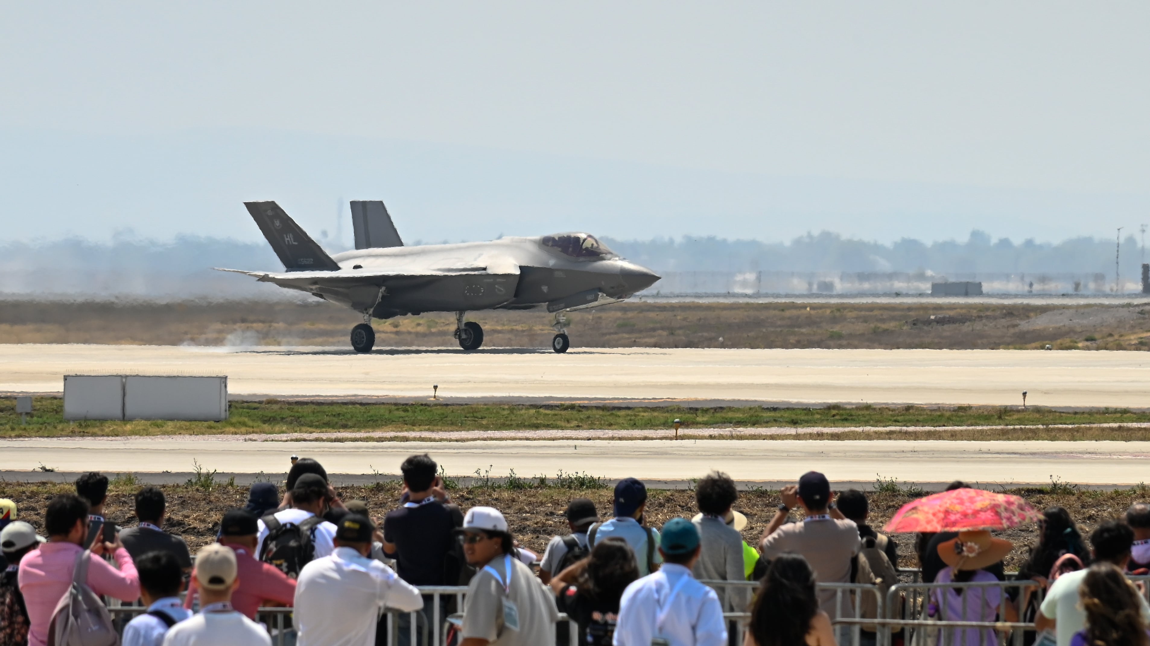 Las mujeres conquistando la industria aérea y aeroespacial