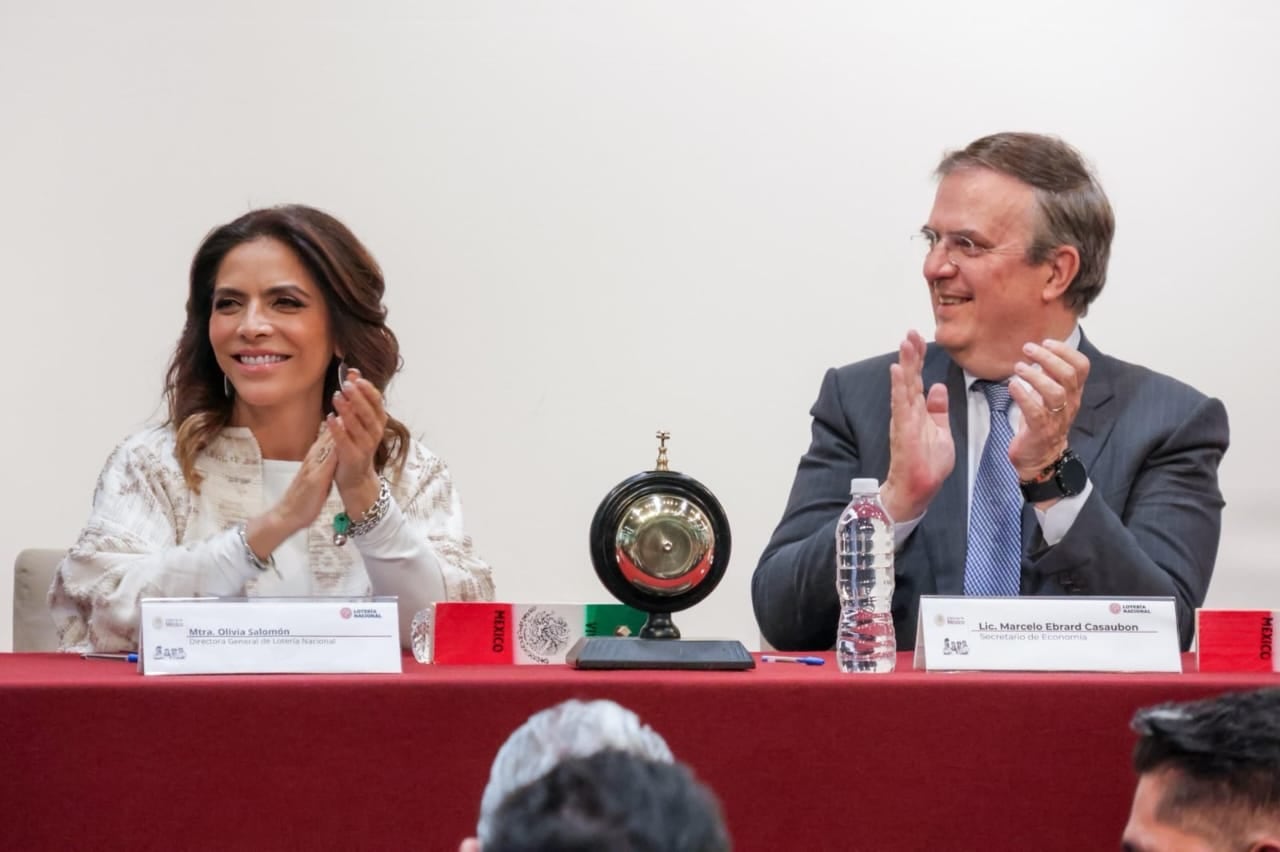 Olivia Salomón y Marcelo Ebrard