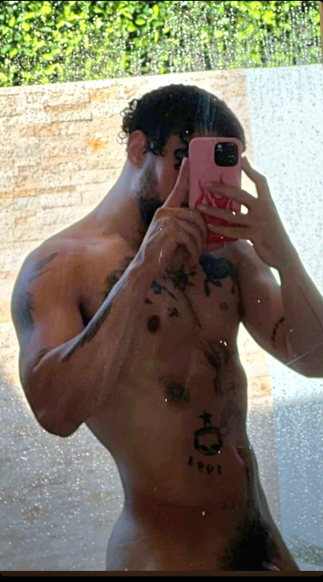 Nude que subió Bad Bunny.