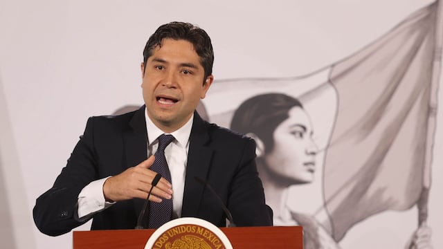 Antonio Martínez Dagnino, titular del SAT