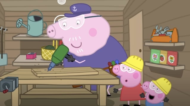 Abuelo Cerdito y Peppa Pig hacen manualidades con madera