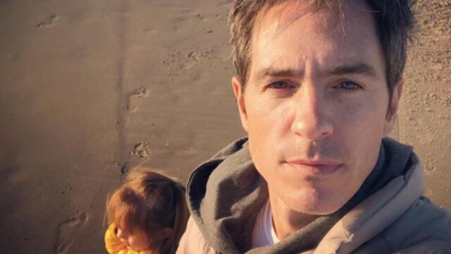 Mauricio Ochmann con su hija Kailani