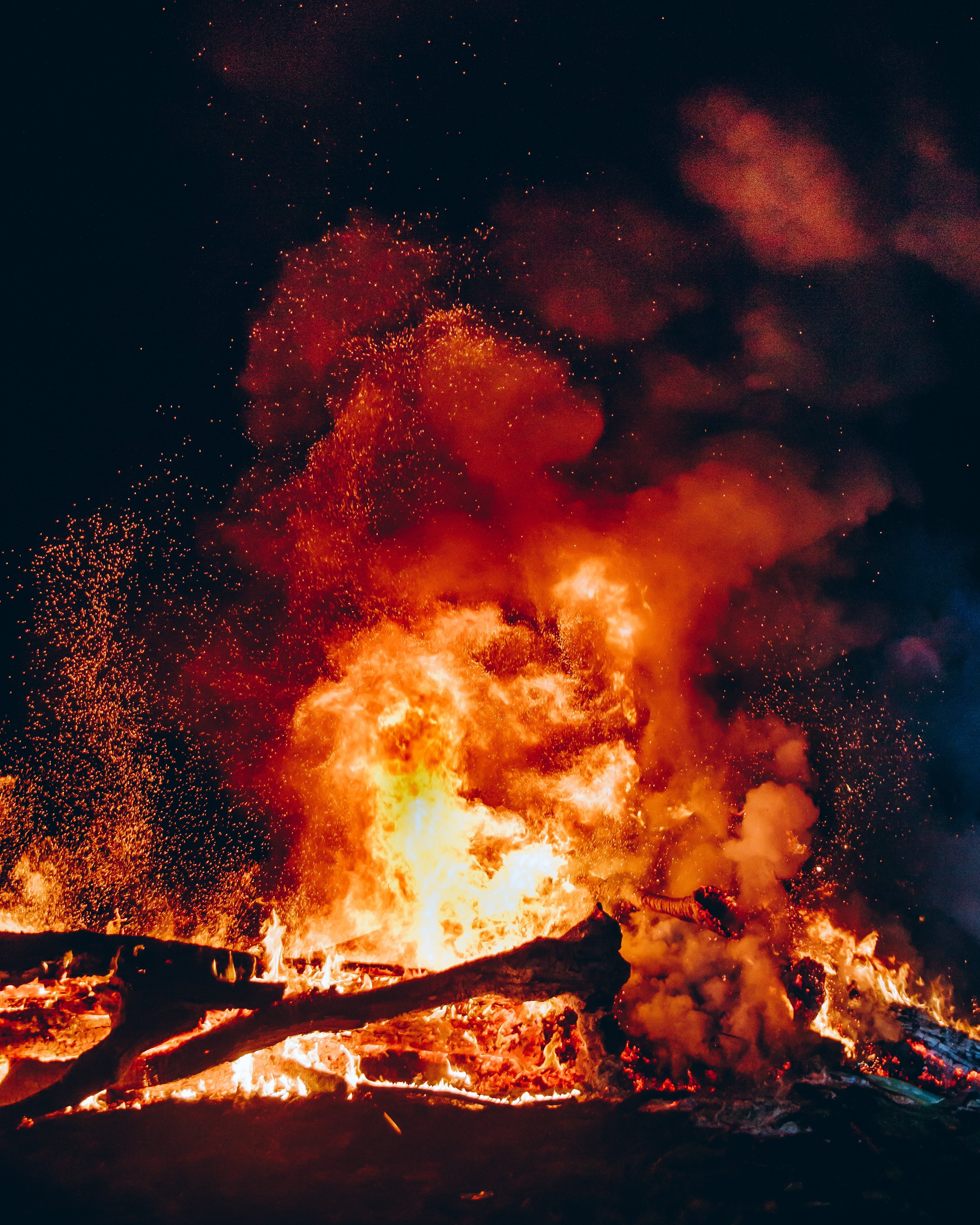 Significado de soñar con apagar el fuego de una fogata