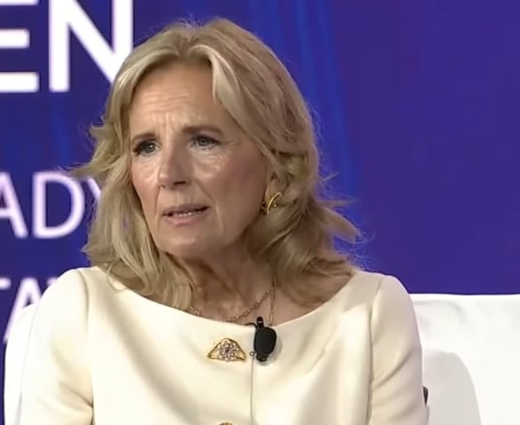 Jill Biden se mantiene al margen de la situación de su exesposo