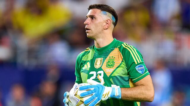 Se paraliza el mercado de fichajes en Europa; Dibu Martínez estaría cerca de fichar con Manchester United