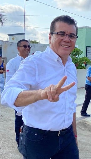Edgar Augusto González Zatarain, alcalde sustituto de Mazatlán