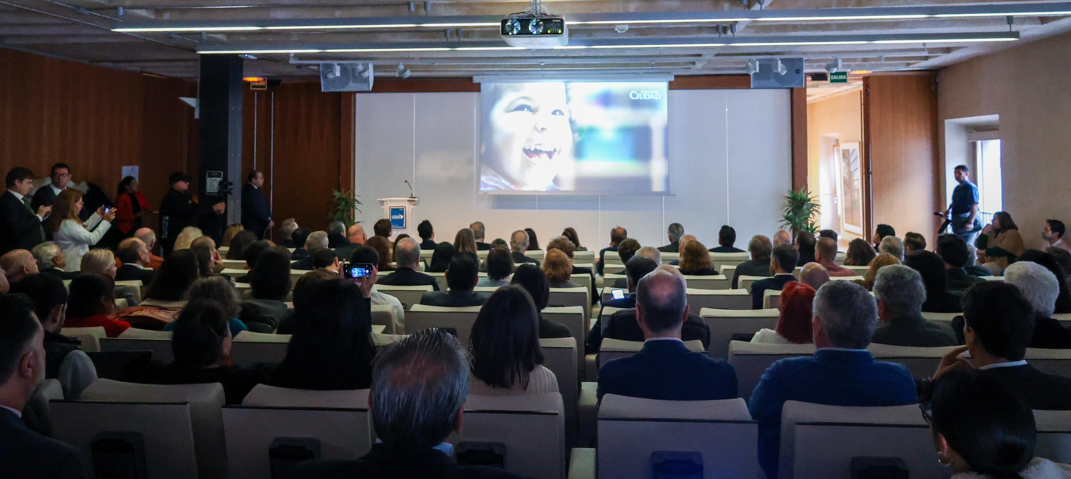 Ana Paty Peralta en presentación del Foro Iberoamericano de Ciudades