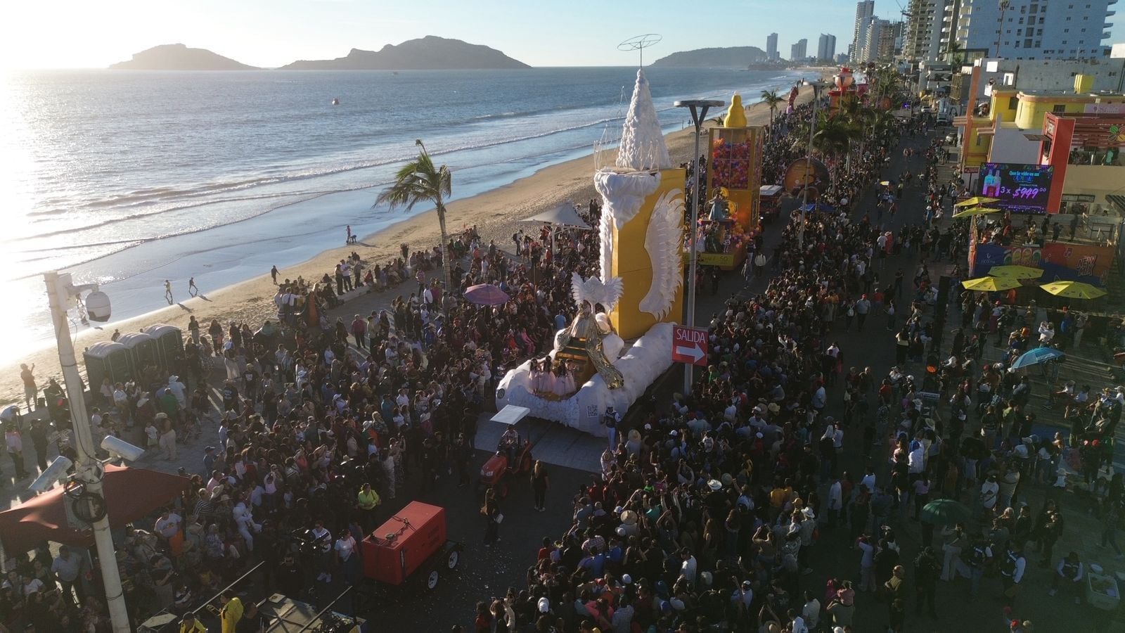 Carnaval de Mazatlán 2026 genera derrama superior a 1,500 mdp y reúne a 1.34 millones