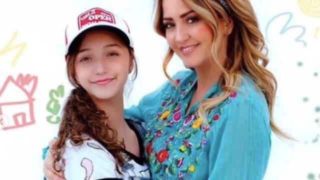Andrea Legarreta y su hija Nina