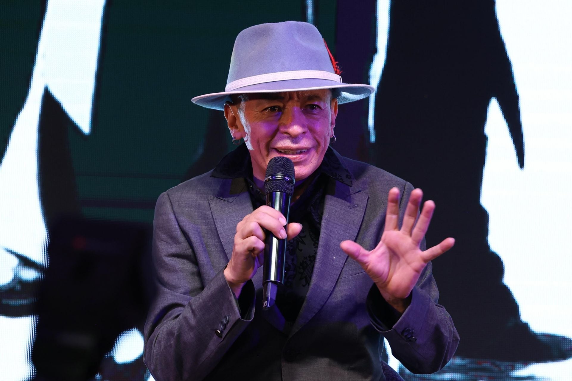 El guitarrista Enrique Montes "Pato" integrante de Maldita Vecindad y los Hijos del Quinto Patio