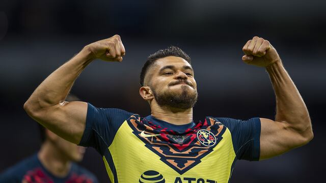 Henry Martín celebra gol del Club América