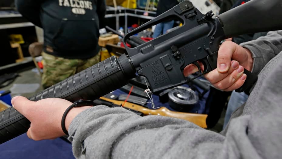 Convención Nacional Republicana rifa rifle AR-15