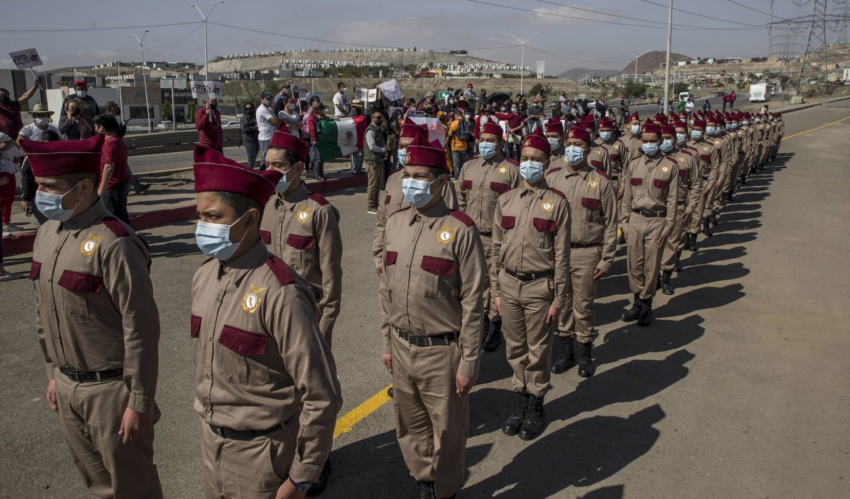 Adiós a las escuelas militarizadas: SEP anuncia cierre de planteles en México