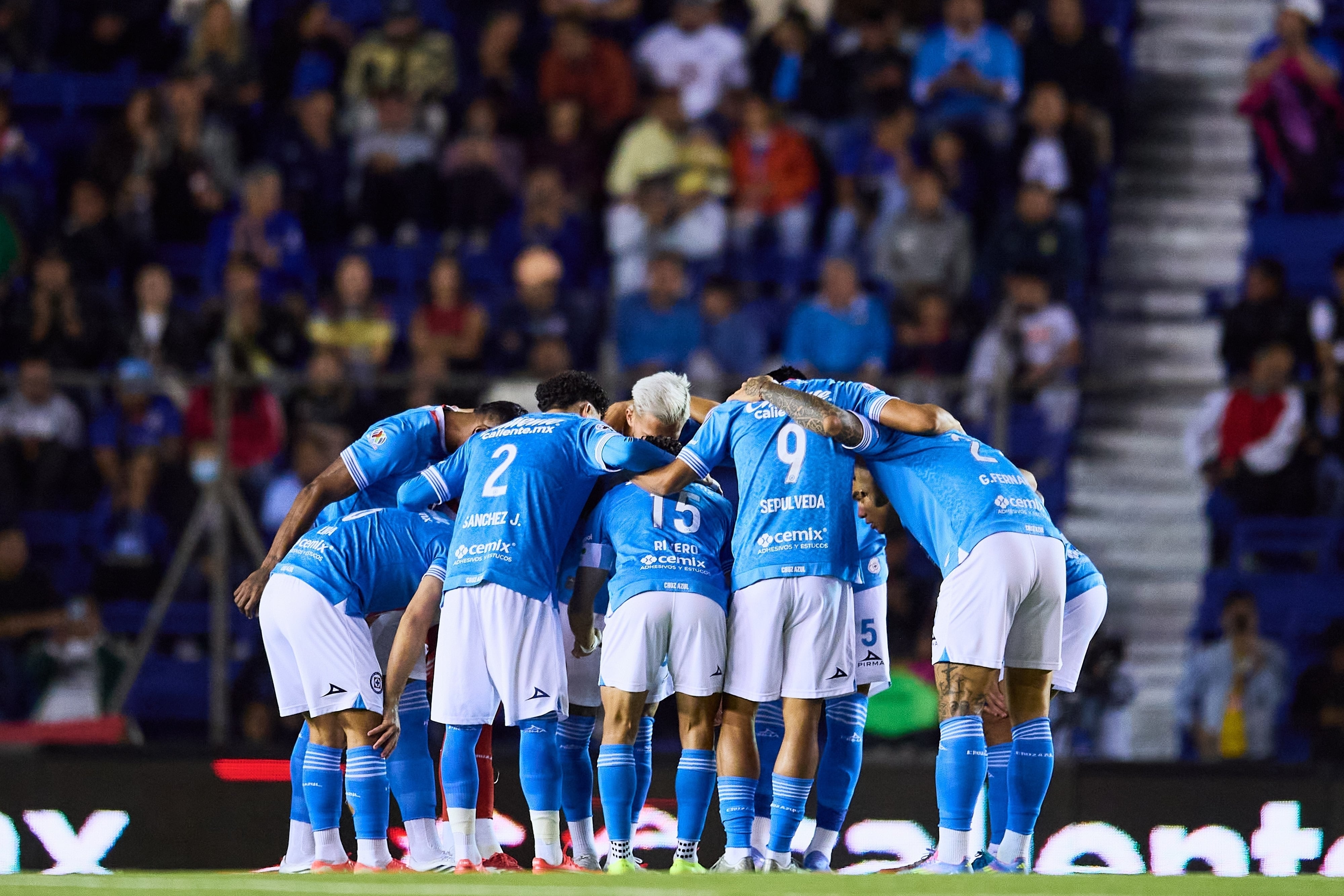 Cruz Azul vs América en el Estadio Ciudad de los Deportes.