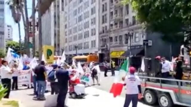 Simpatizantes de Morena protestan en Cumbre de las Américas