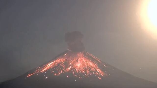 Volcán Popocatépetl registra espectacular explosión hoy 6 de enero