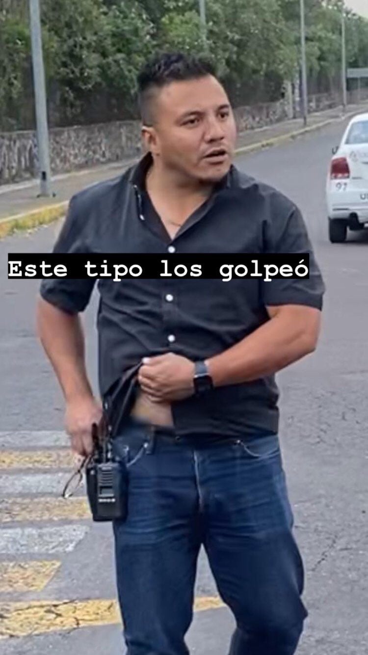 Guardia de seguridad que golpeó a estudiante de la UNAM