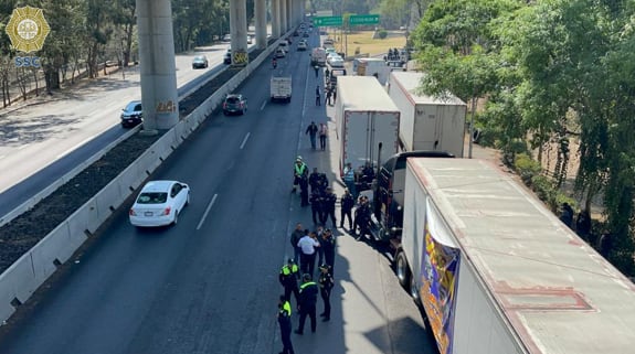 Bloqueo en autopista México-Cuernavaca