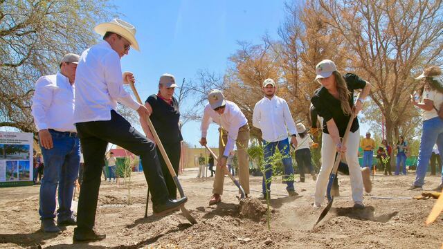 Alfonso Durazo en La Sauceda de Hermosillo