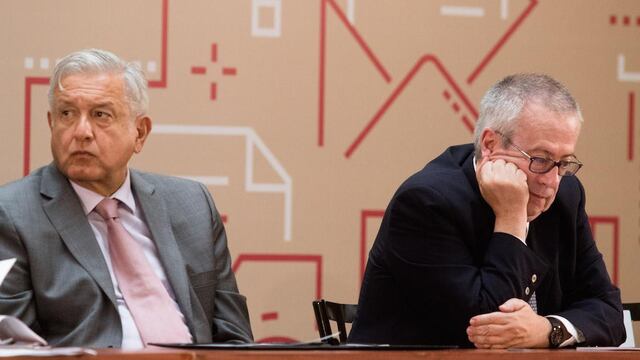 Andrés Manuel López Obrador y Carlos Urzúa