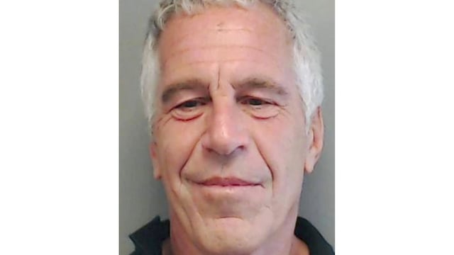 Jeffrey Epstein y las circunstancias de su suicidio, a investigación.