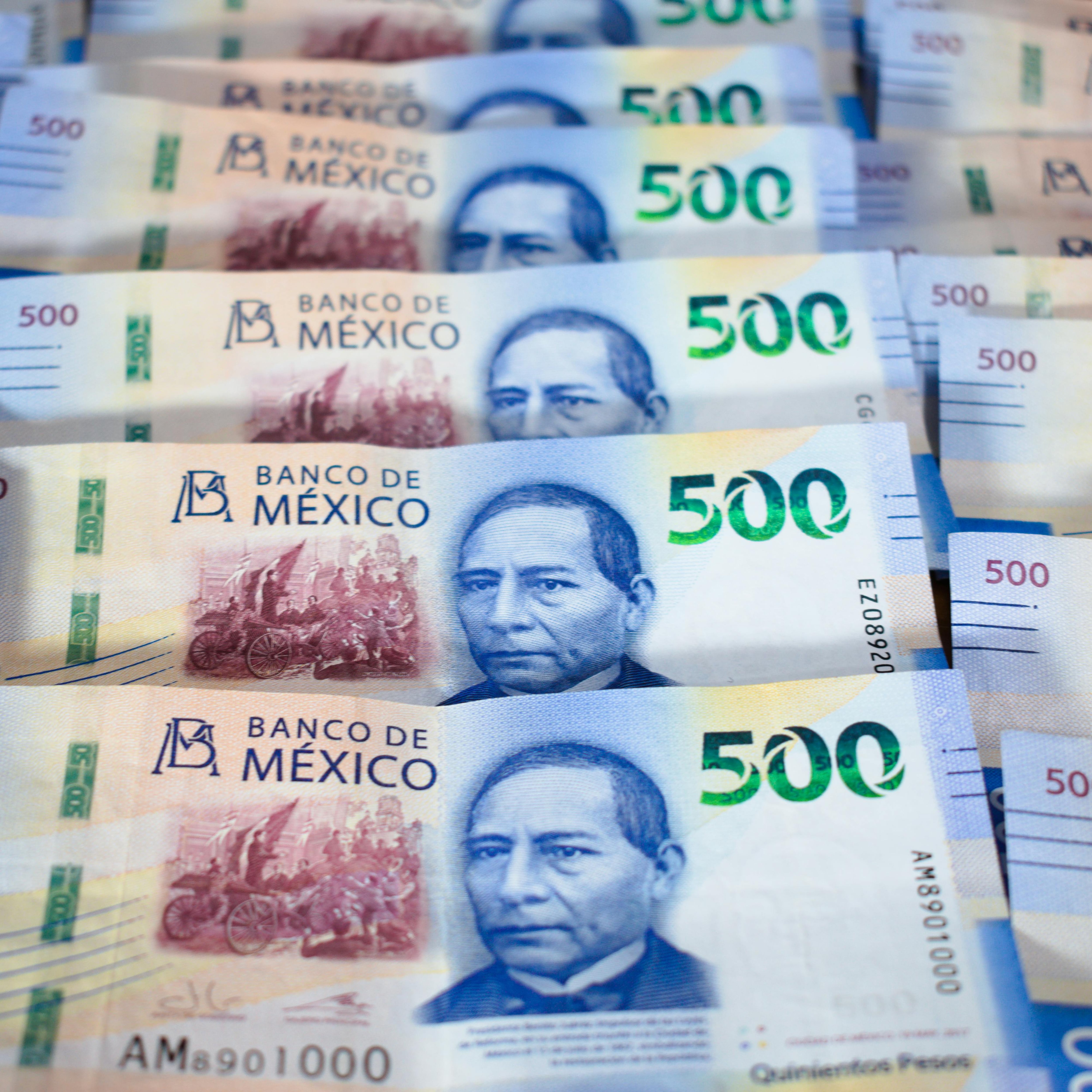 Hacienda refinancia deuda interna de México por 183 mil millones de pesos